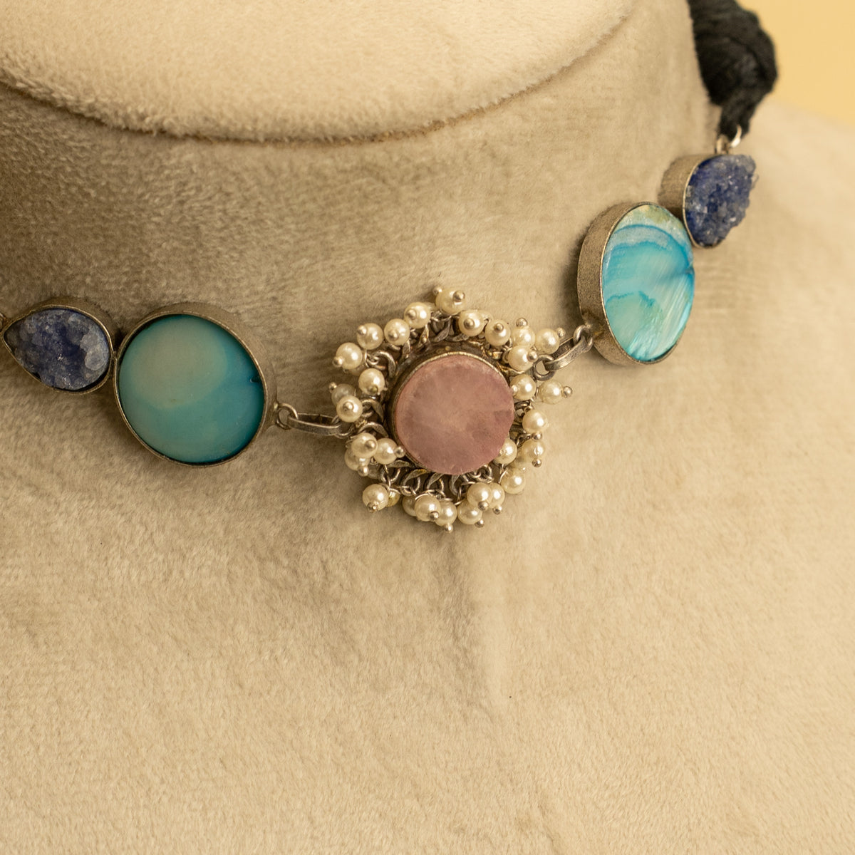 REHANA BIJOUX PREMIUM AND EXCLUSIVE NATURAL STONE HANDMADE CHOKER CH75