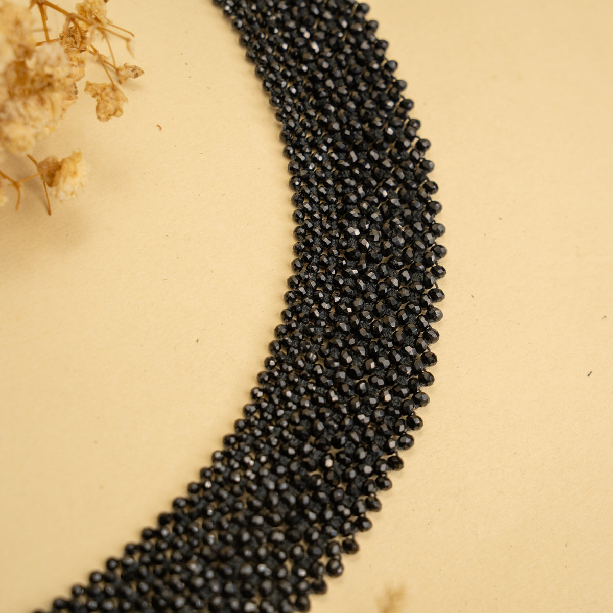 REMI BIJOUX PREMIUM CRYSTAL HANDMADE AND BEADED NECKPIECE/CHOKER CH217