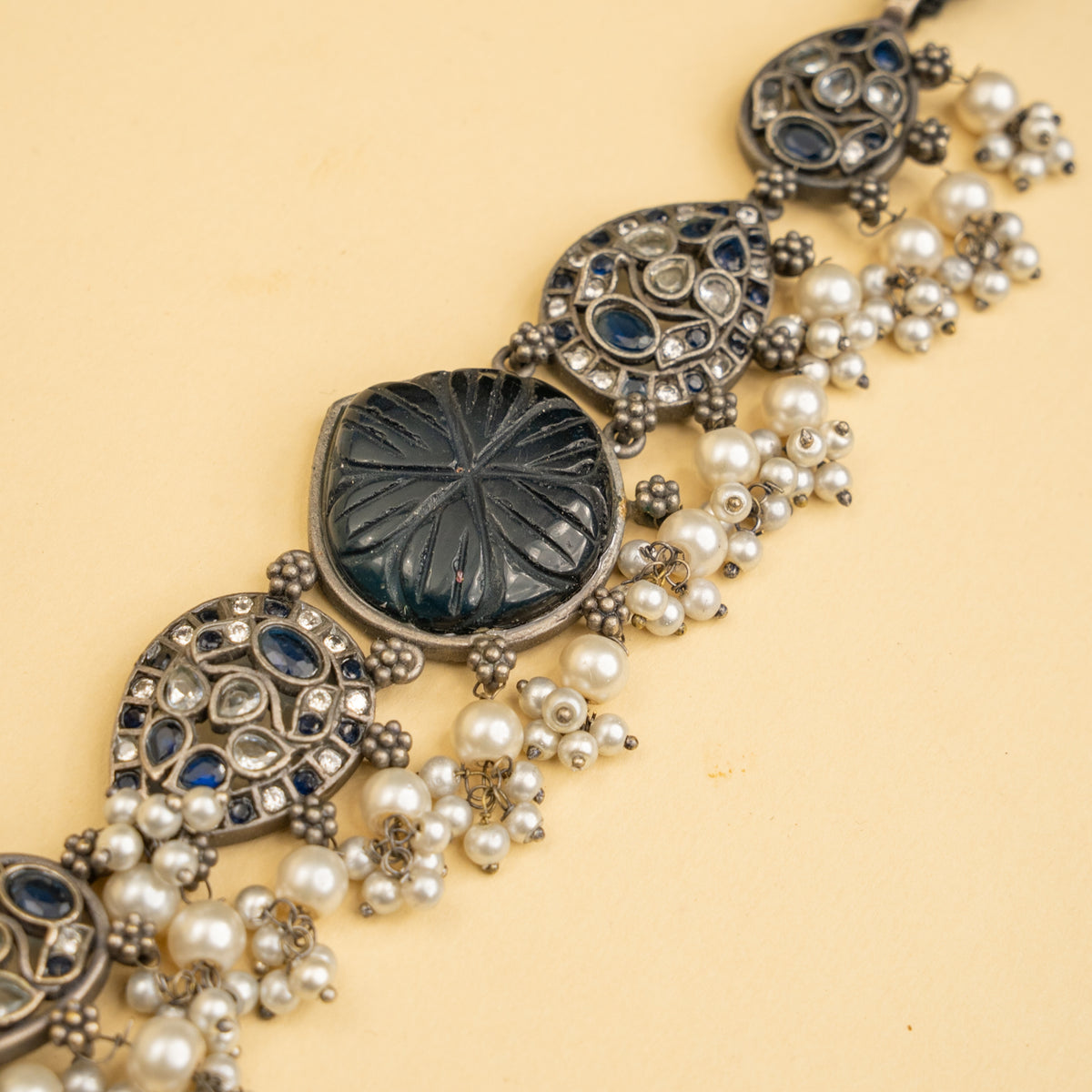 MIRA HANDMADE BIJOUX PREMIUM AND BIJOUX EXCLUSIVE RUSTIC FINISH CHOKER WITH EARRINGS CH527