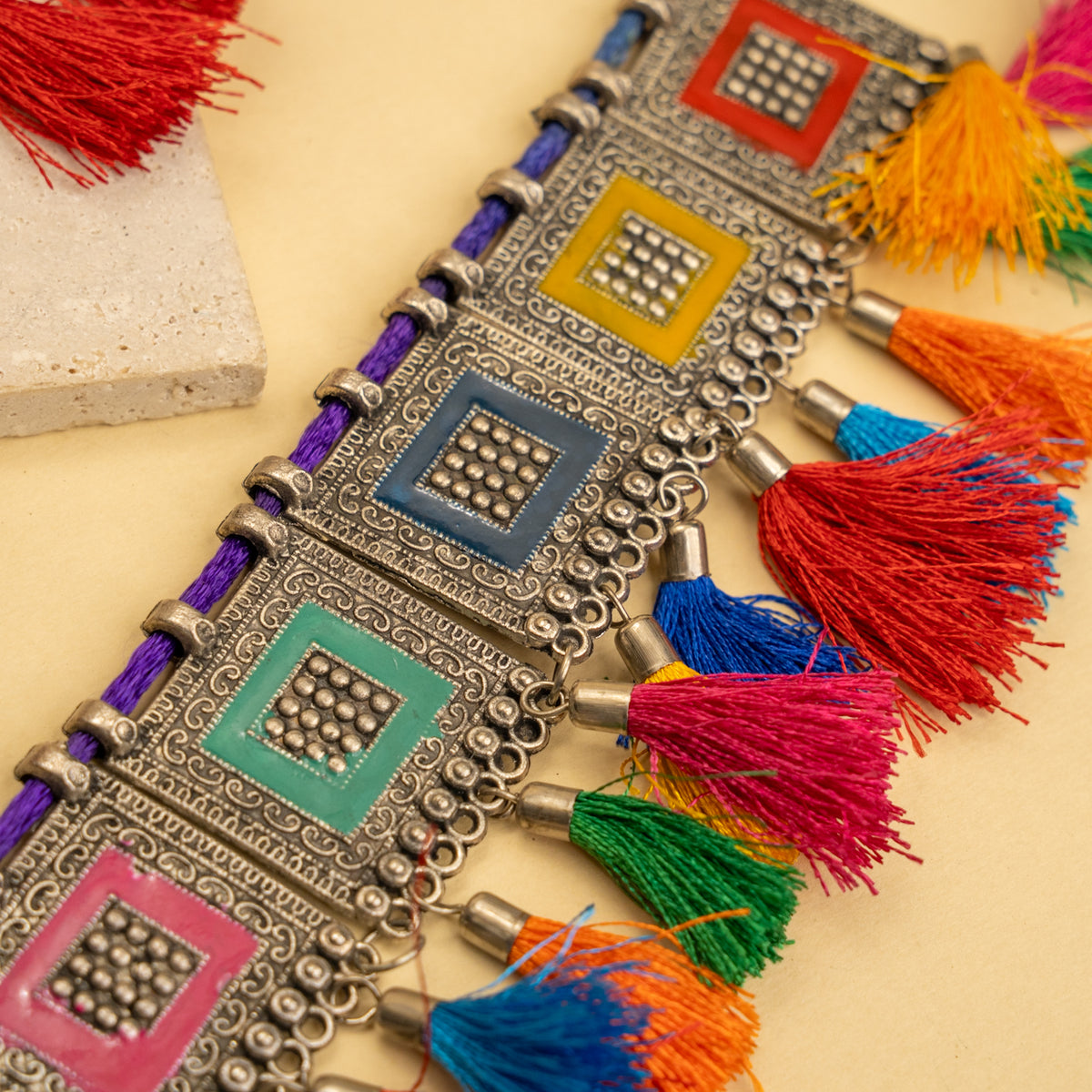 WILLOW AFGHANI THREAD WORK CHOKER WITH EARRINGS CH470