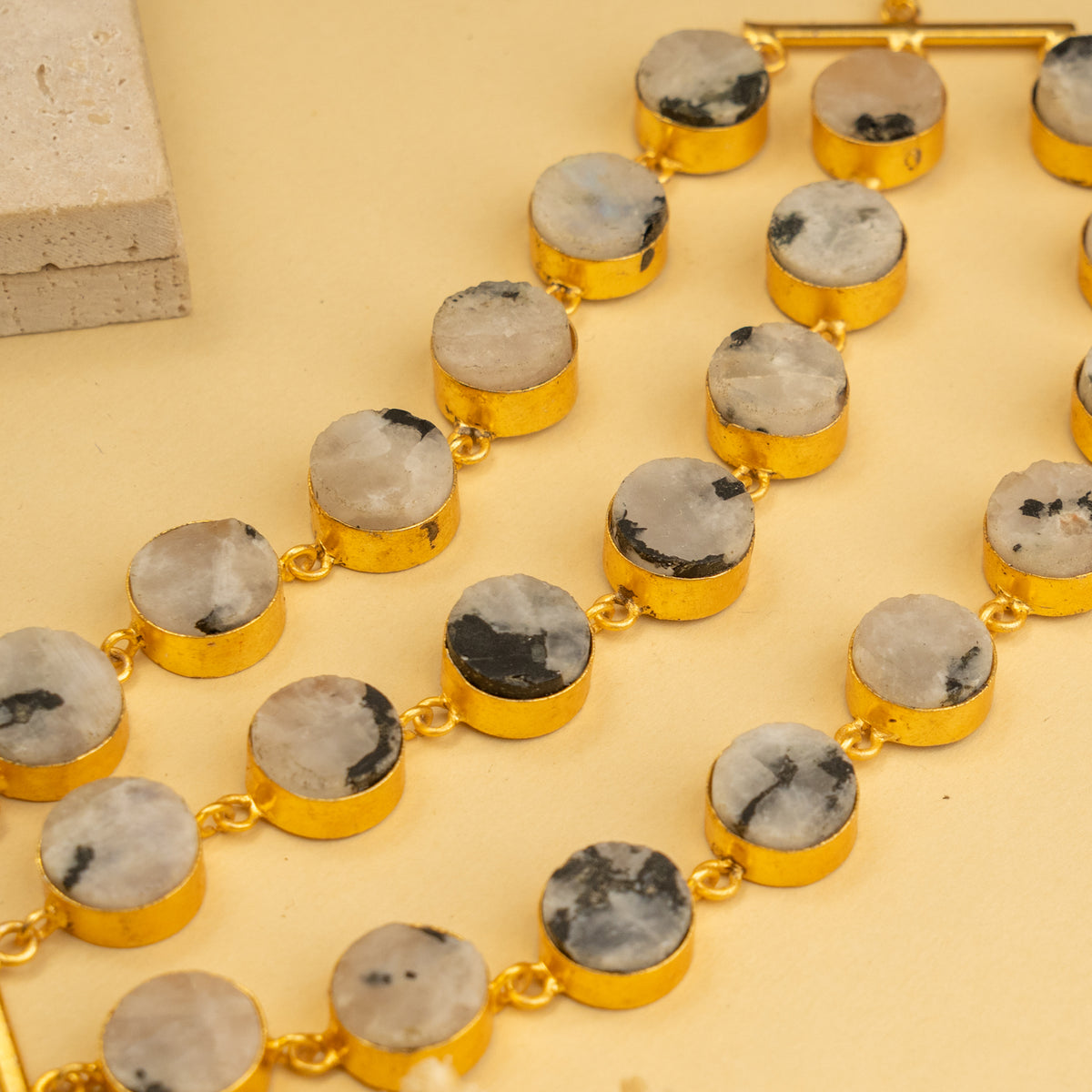 AILANY BIJOUX RAW STONE GOLD TONED 3 LAYERED HANDMADE CHOKER WITH EARRINGS CH428