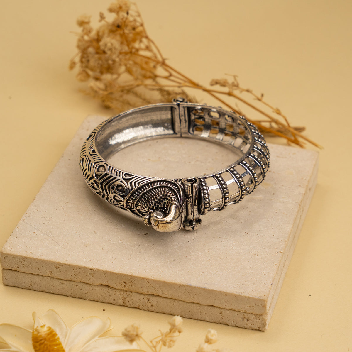 RIMKI BLACK POLISH HAND CUFFS/BRACELET/BANGLES/KADAS BR84