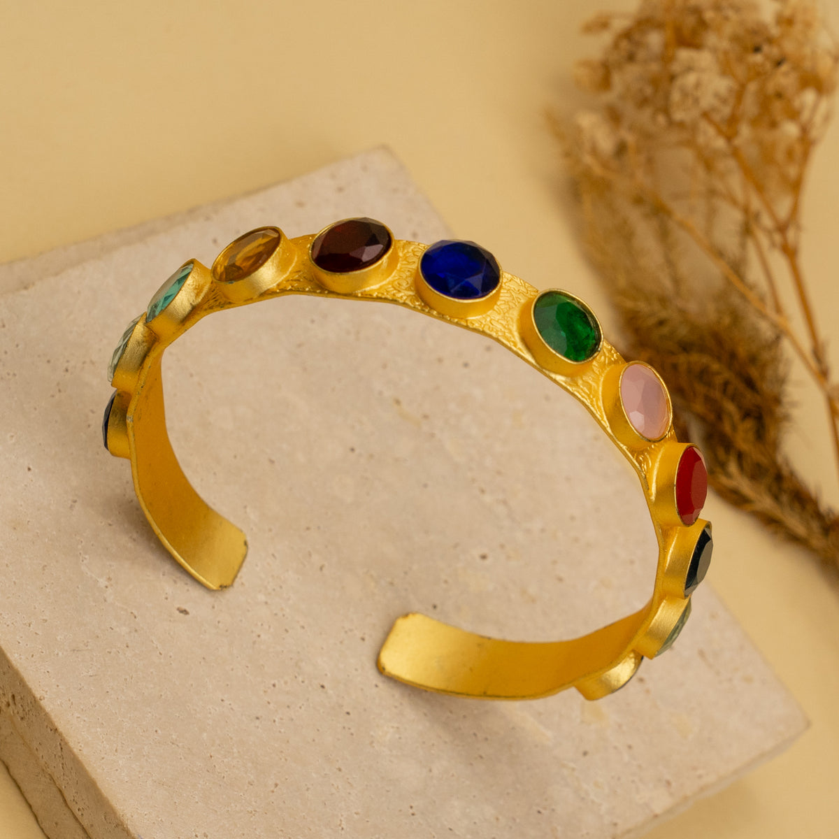 NIRALYA UNFORMED PREMIUM HAND HAMMERED AND HANDMADE STONE BANGLE CUFF BR13