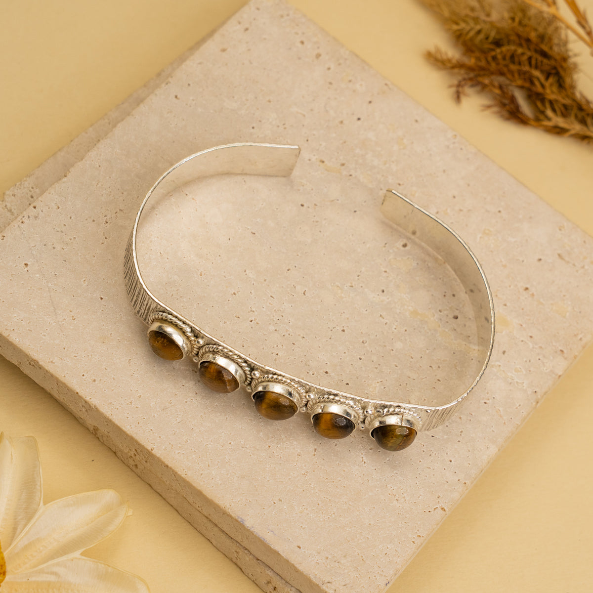 NIRALYA UNFORMED PREMIUM HAND HAMMERED AND HANDMADE STONE BANGLE CUFF BR11