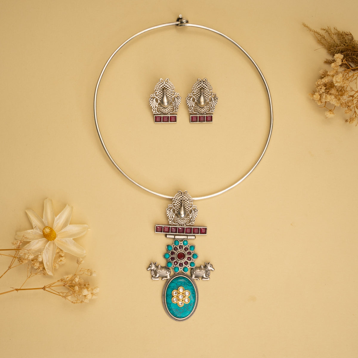 SAVYA HANDMADE BIJOUX PREMIUM AND BIJOUX EXCLUSIVE NANDHI HASLI EARRING CH507