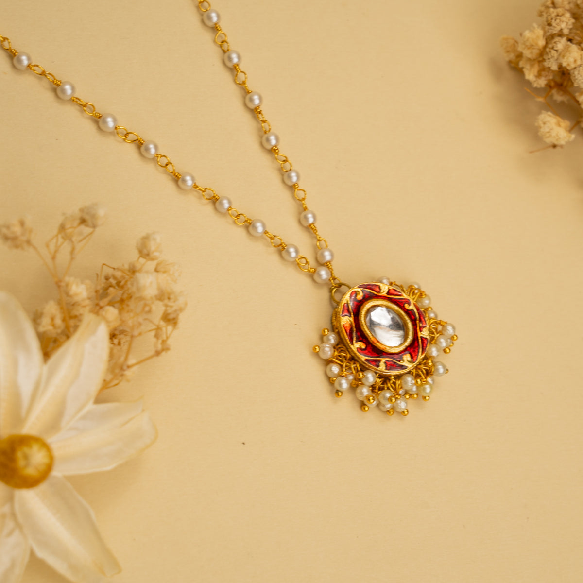 LISA HANDMADE KUNDAN POLKI AND MULTINMATERIAL CHAIN WITH PENDANT NECKLACE CH138