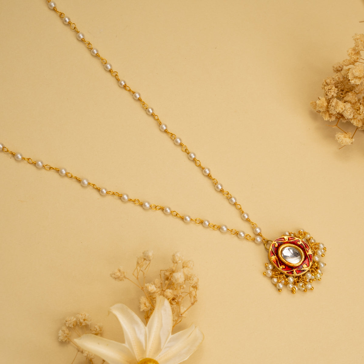 LISA HANDMADE KUNDAN POLKI AND MULTINMATERIAL CHAIN WITH PENDANT NECKLACE CH138