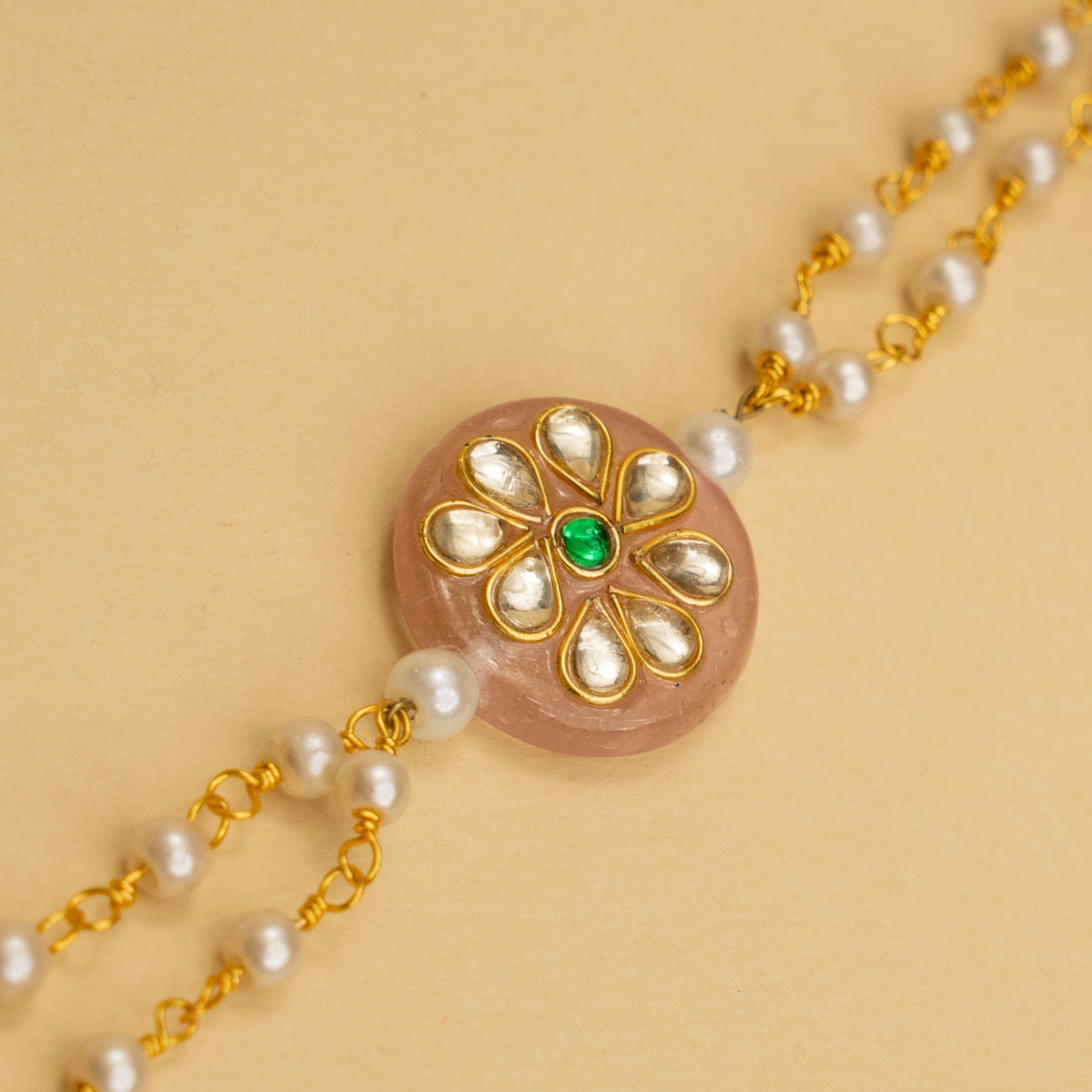 LISA HANDMADE KUNDAN POLKI AND MULTINMATERIAL CHAIN WITH PENDANT NECKLACE CH138