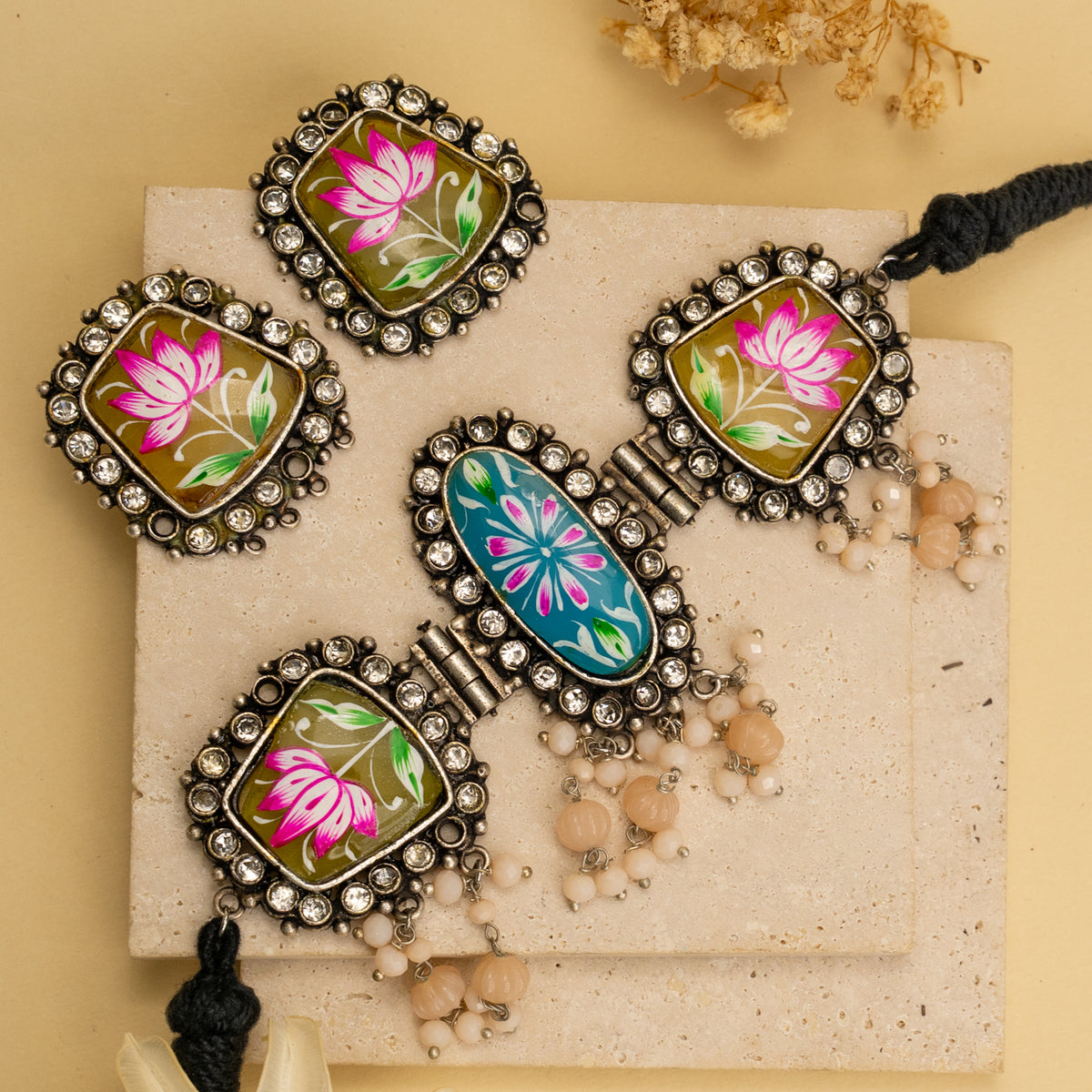 LUNA HANDMADE HANDPAINTED SILVER LOOK ALIKE RUSTIC AND ANTIQUE CHOKER WITH EARRINGS CH463.