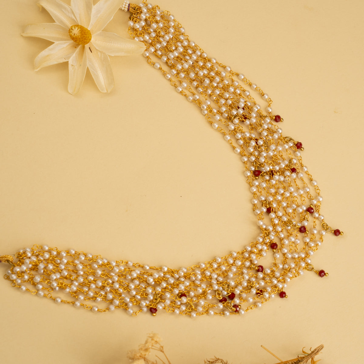 AALIA BIJOUX PREMIUM AND EXCLUSIVE PEARL HANDMADE CHOKER  CH142
