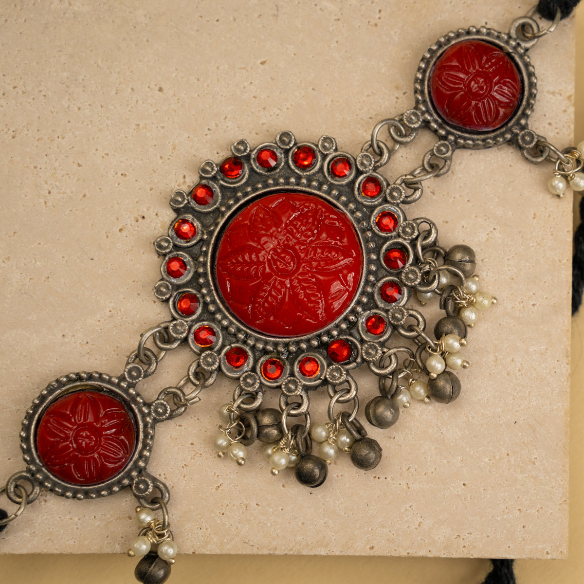 OLIVE RAW AND RUSTIC BLACK POLISH CHOKER WITH EARRINGS CH474