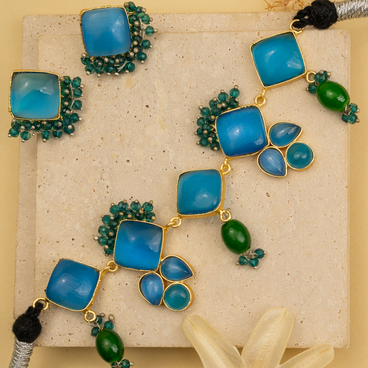 WILLOW BIJOUX HANDMADE MONALISA MINIMALIST CHOKER WITH EARRINGS CH49