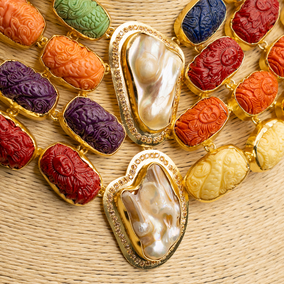 VIVIAN HANDCARVED CORAL MOP ZIRCON PREMIUM EXCLUSIVE HANDMADE STATEMENT CHOKER/NECKPIECE CH310