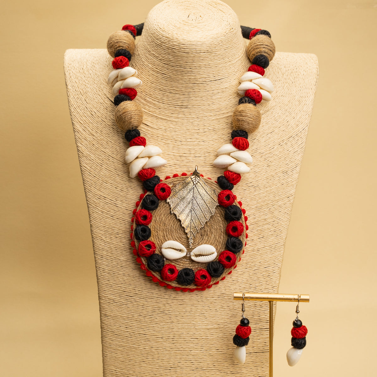 GOWSHA FABRIC AND BEADS HANDMADE AND HANDSTICHED MALA/ NECKPIECE ML96