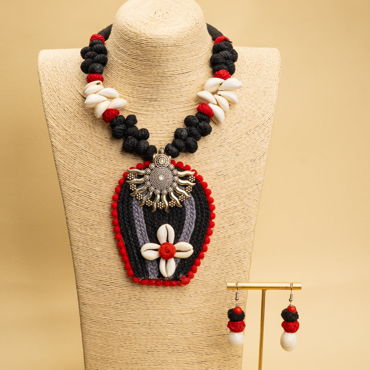HINAYA FABRIC AND BEADS HANDMADE AND HANDSTICHED MALA/ NECKPIECE ML97