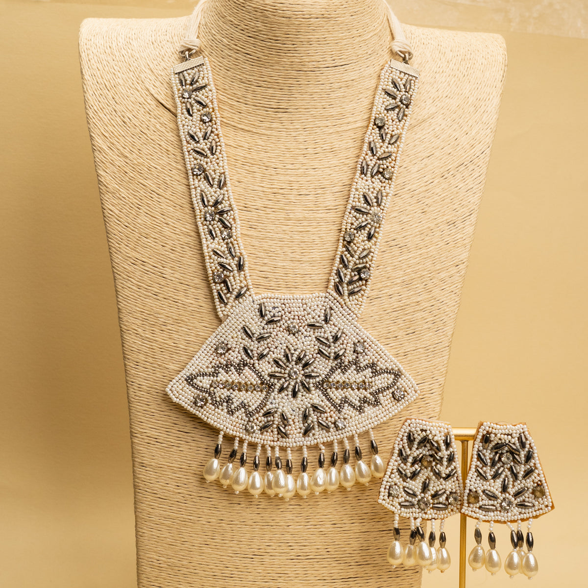 MILA FABRIC AND BEADS HANDMADE AND HANDSTICHED MALA/ NECKPIECE ML132