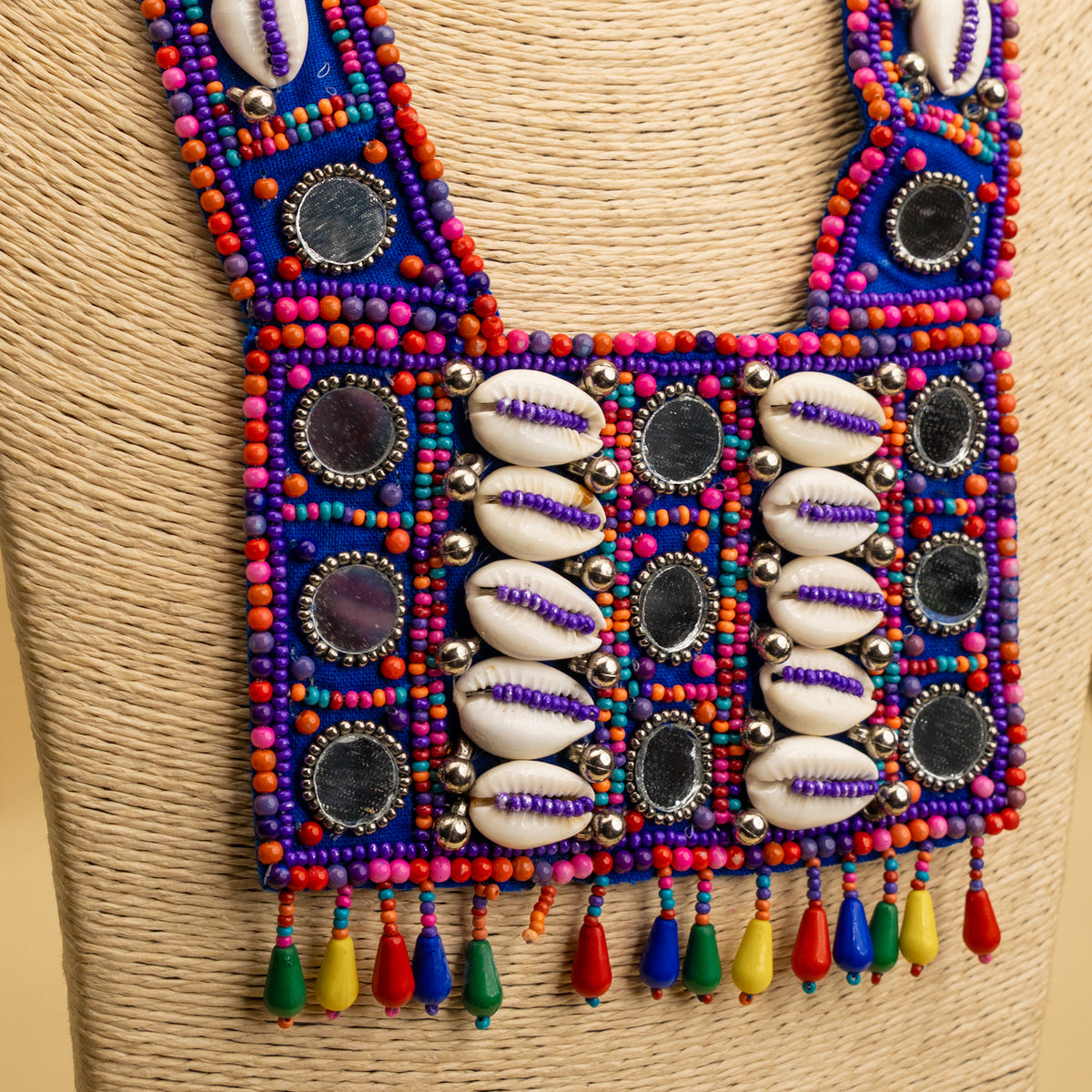 MADDOX SHELL FABRIC AND BEADS HANDMADE AND HANDSTICHED MALA/ NECKPIECE ML140