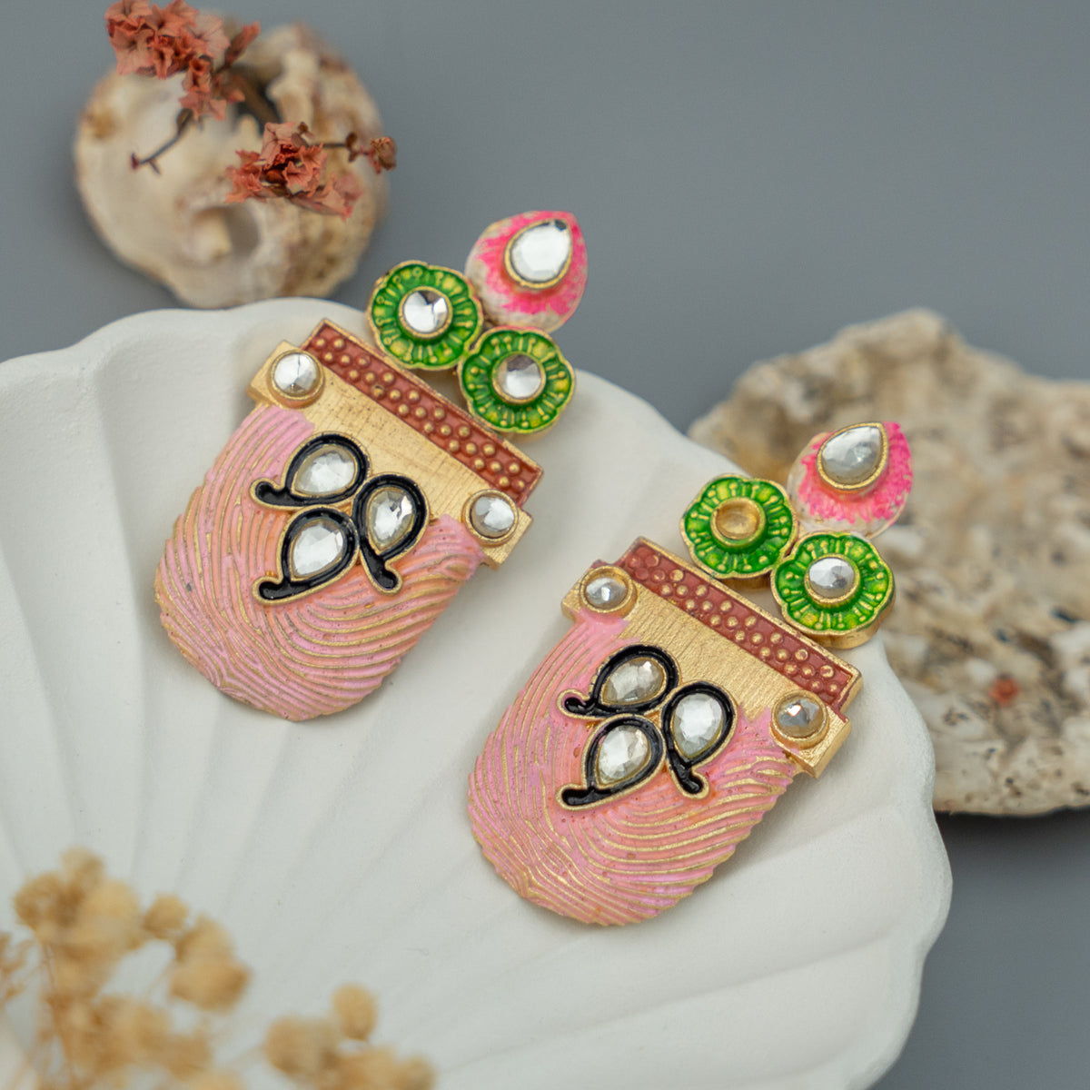KEZIA SEMI HANDMADE PAINTED EARRING/STUD ER608