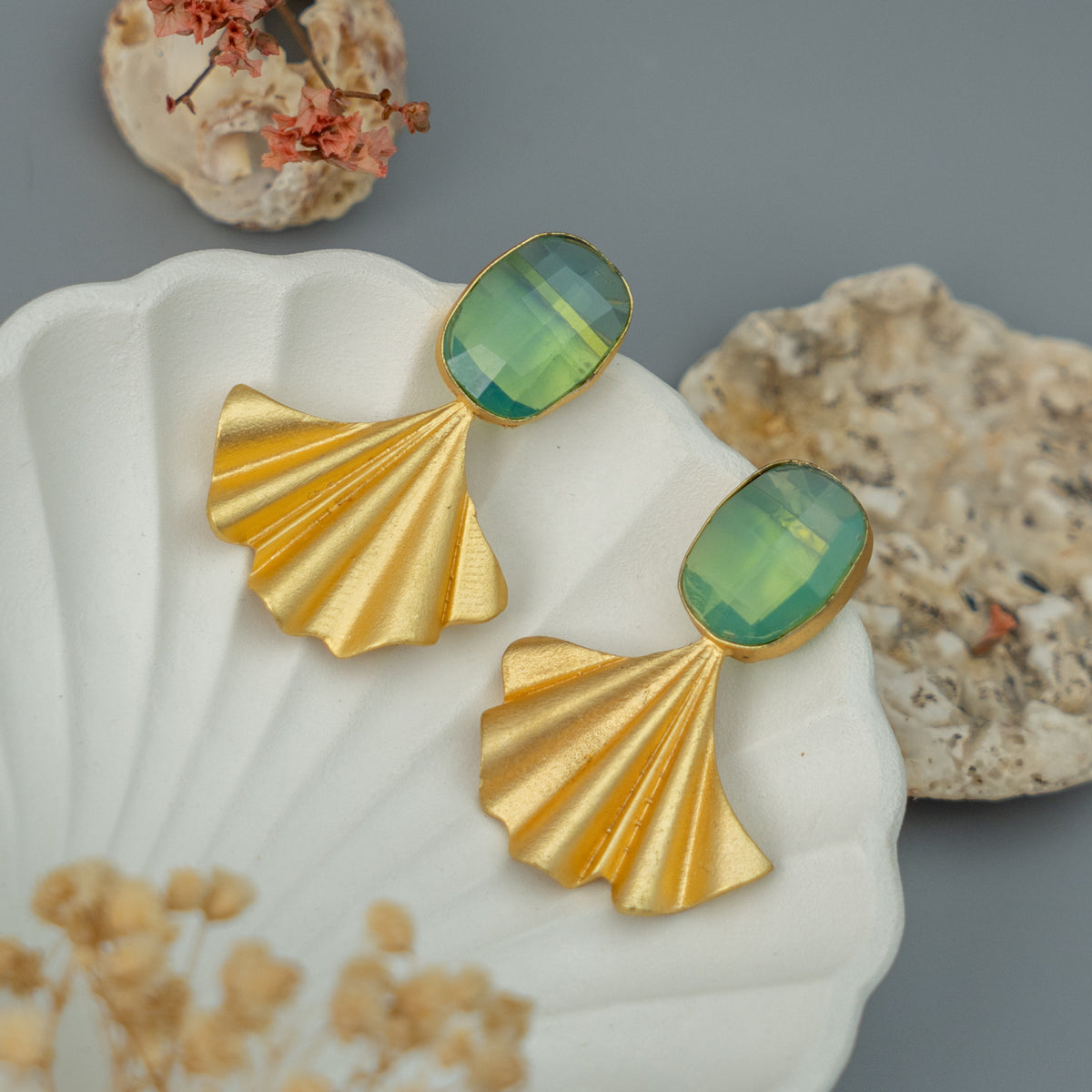 QUILL SEMI HANDMADE SINGLE STONE STUD  EARRINGS ER110