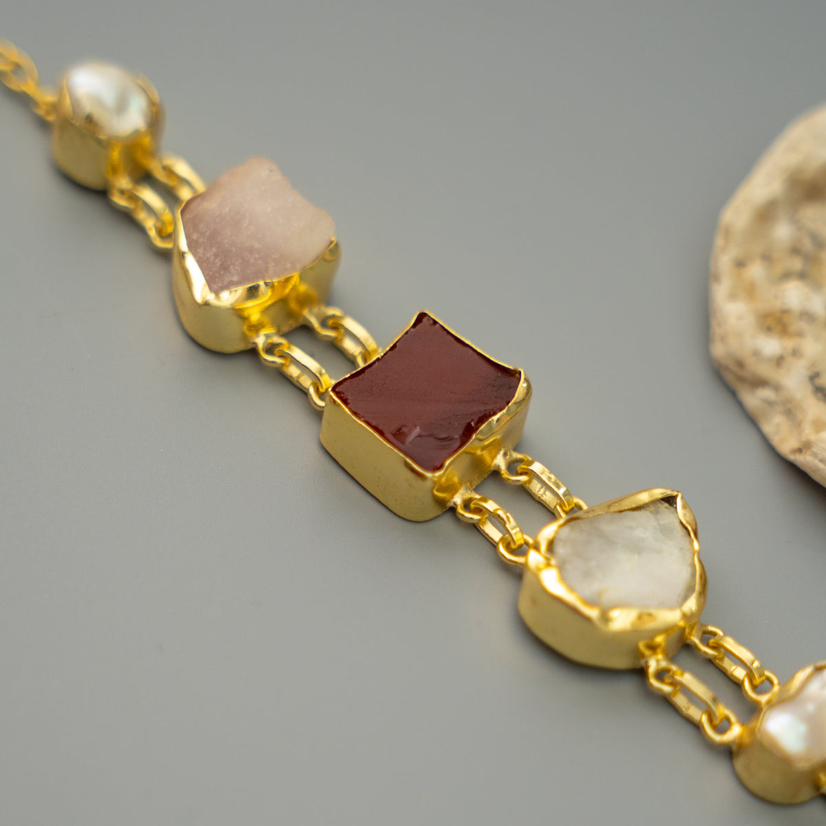 AARYAN NATURAL STONE GOLD TONED HANDMADE CHOKER CH481