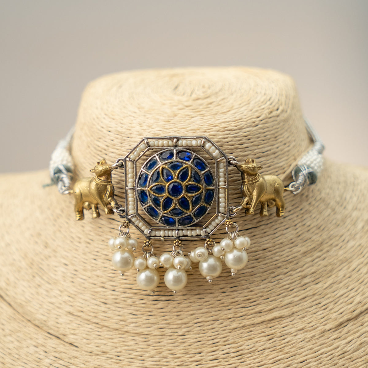 NANDHI BIJOUX PREMIUM AND EXCLUSIVE SEMI HANDMADE CHOKER WITH EARRINGS CH135