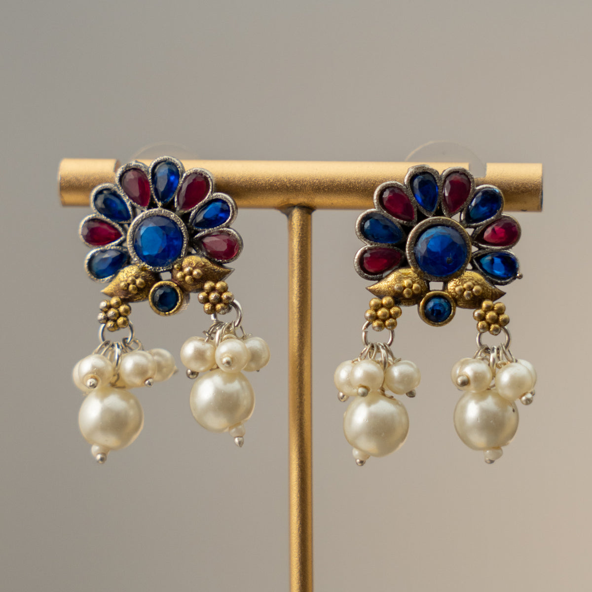 NANDHI BIJOUX PREMIUM AND EXCLUSIVE SEMI HANDMADE CHOKER WITH EARRINGS CH135