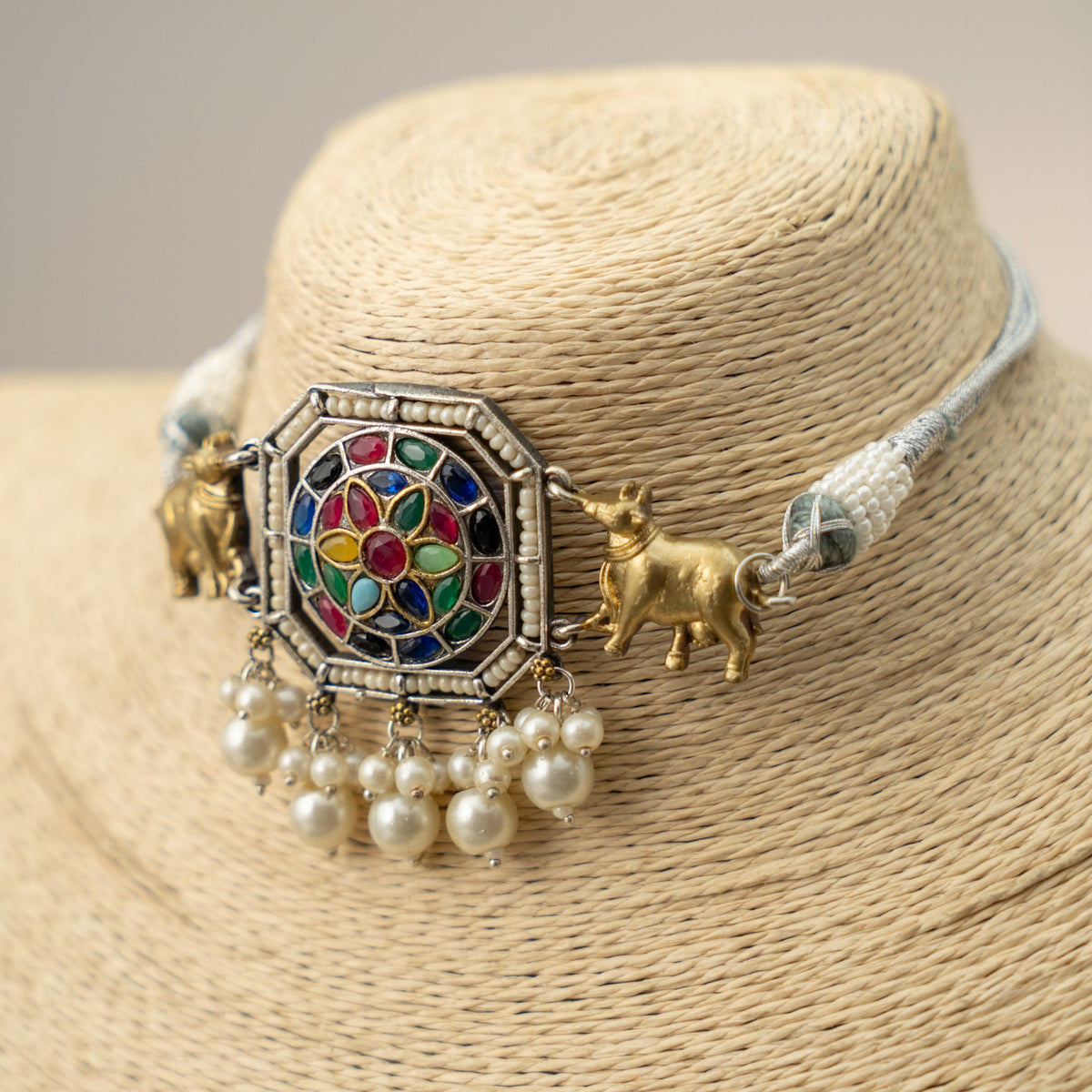 NANDHI BIJOUX PREMIUM AND EXCLUSIVE SEMI HANDMADE CHOKER WITH EARRINGS CH135