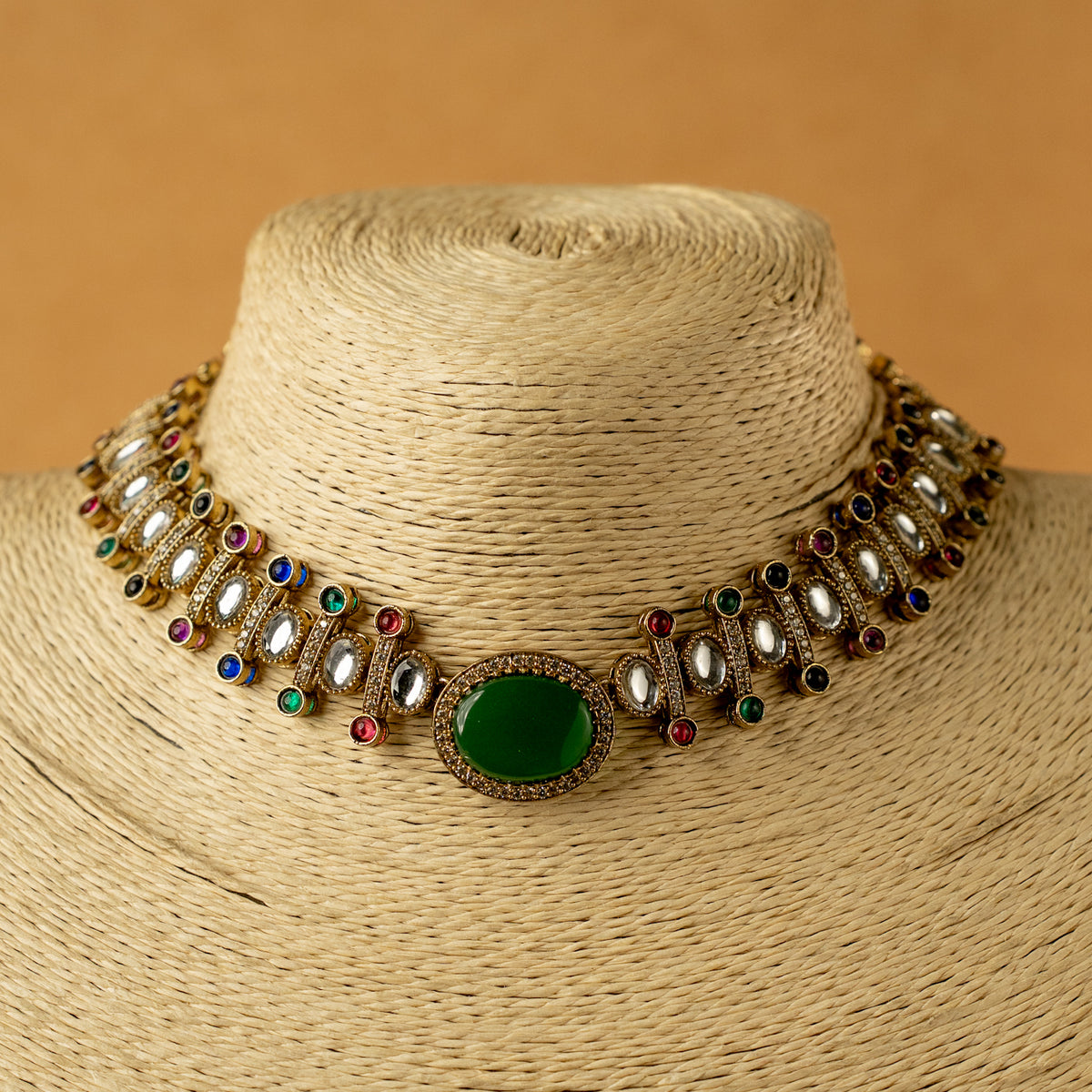 ZOHRA SEMI HANDMADE MONALISA STONE NECKPIECE/NECKLACE EARRINGS NL325