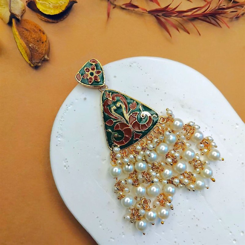 FIONA GOLD TONED MEENAKARI DANGLER / EARRINGS ER445