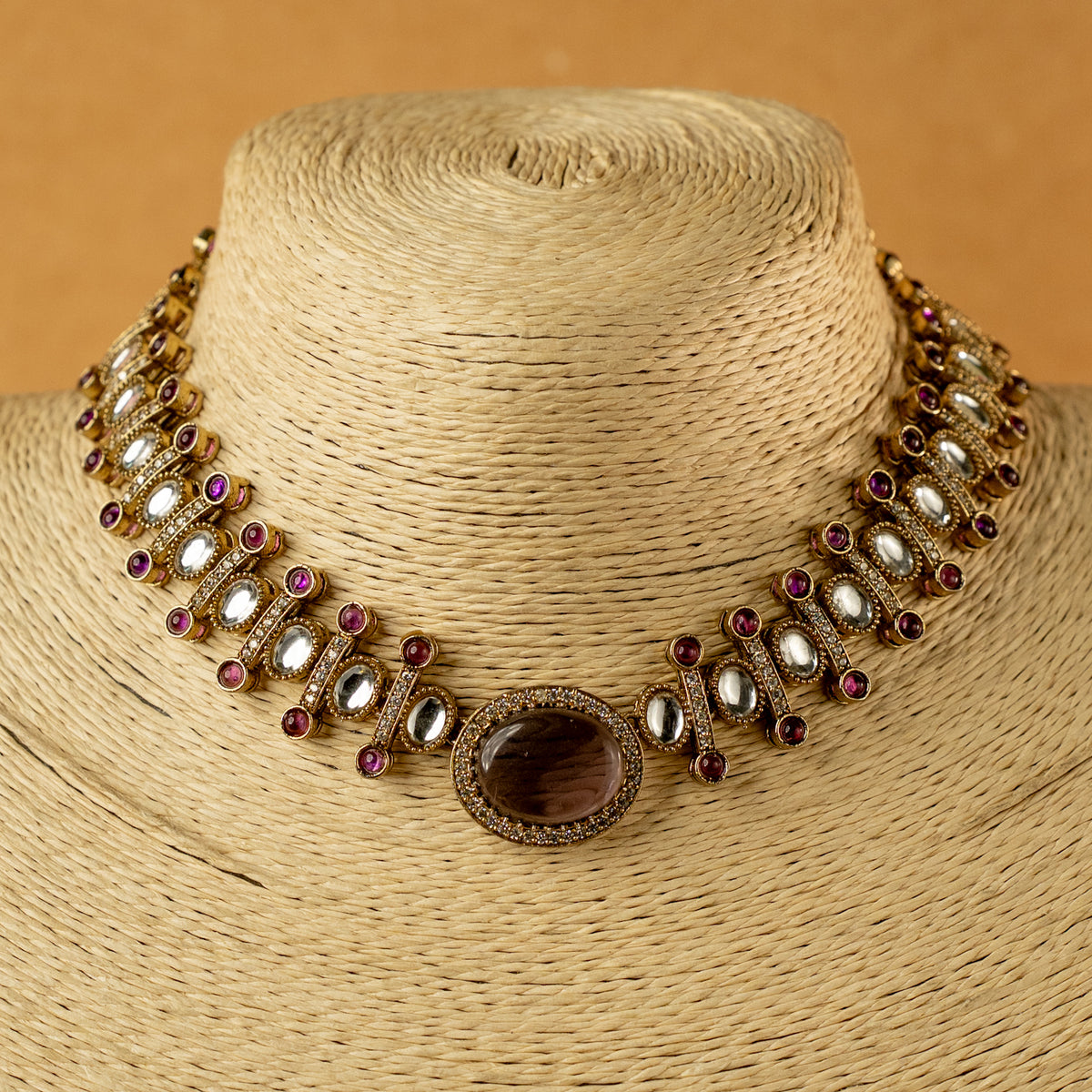 ZOHRA SEMI HANDMADE MONALISA STONE NECKPIECE/NECKLACE EARRINGS NL325