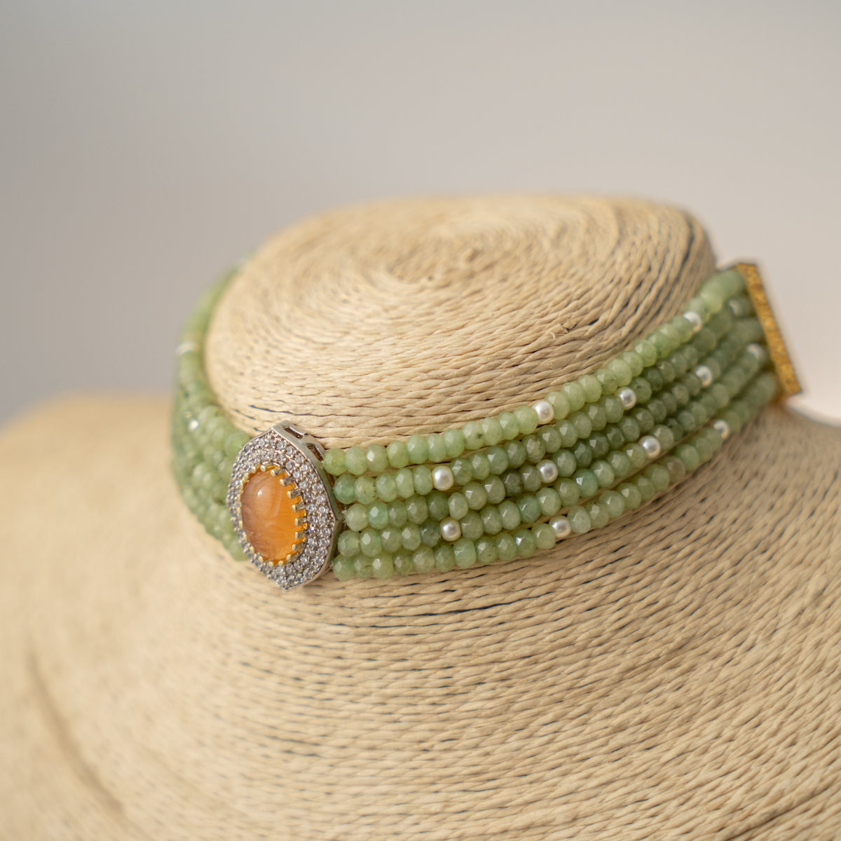 ARLO BIJOUX PREMIUM HANDMADE ONEX BEADS ZIRCON AND CARVING STONE CHOKER CH407