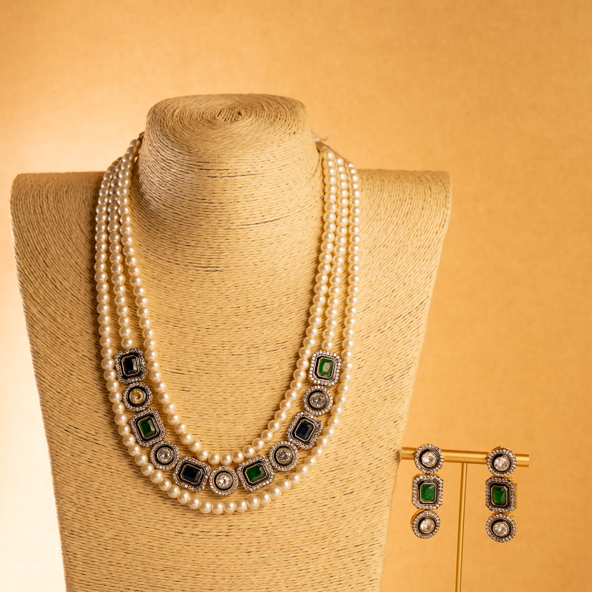 PRITHAM SPLENDOUR CLASSIC LAYERED VICTORIAN HANDMADE NECKLACE NL37