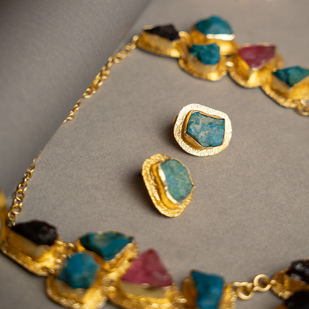 THAMIZHACHI BIJOUX EXCLUSIVE AND PREMIUM RAW STONES AND MOP HANDMADE GOLD TONED NECKPIECE/NECKLACE, BRACELET CUFF, RING WITH EARRING SET NL145