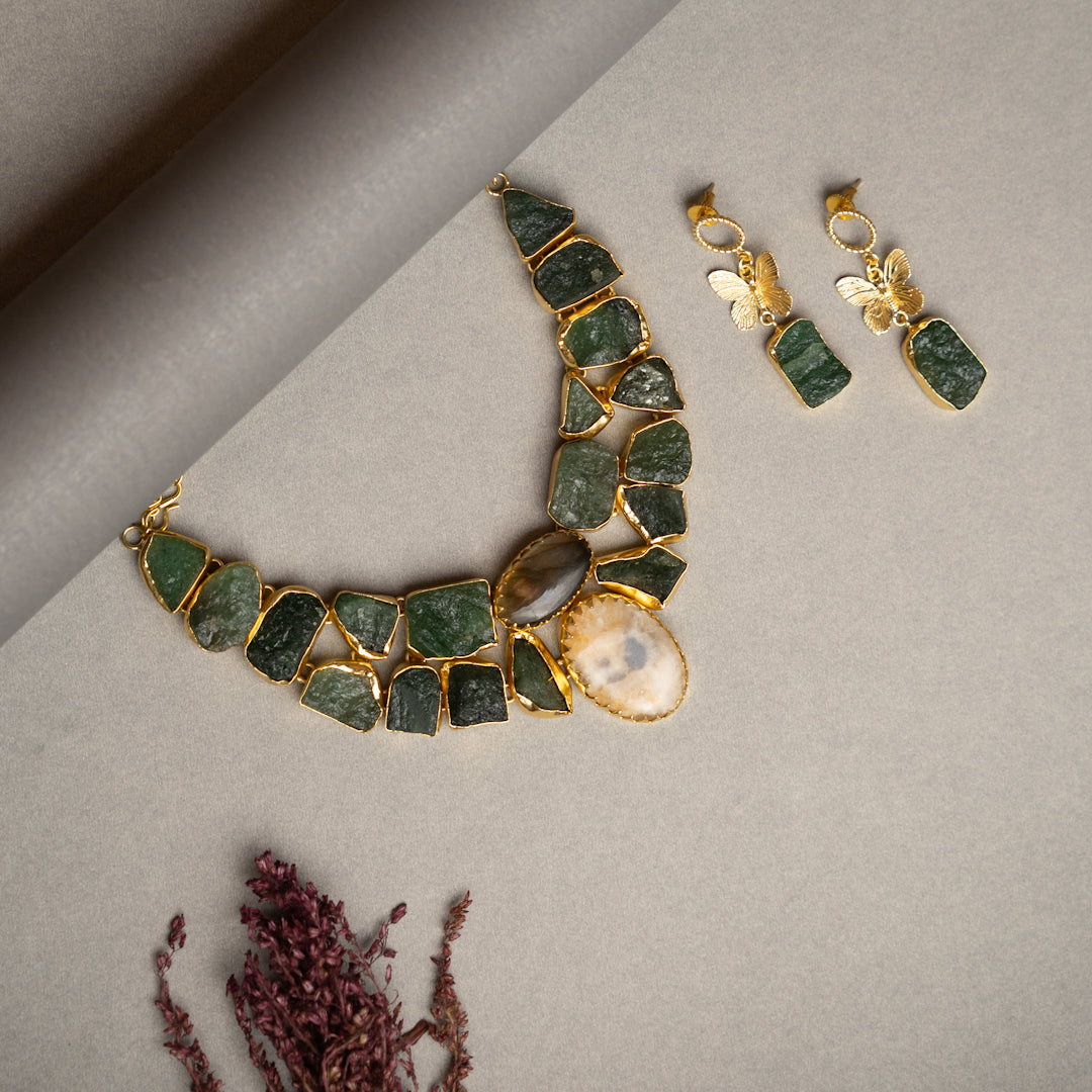 KASHVI PREMIUM 18K PLATED HANDMADE RAW STONE AND POLISHED STONE NECKPIECE/NECKLACE EARRINGS NL252.