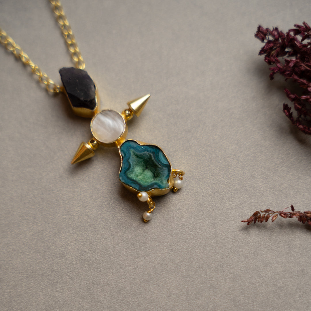 HARGAR PREMIUM 18K PLATED  HANDMADE PREMIUN NECKPIECE/NECKLACE NL255