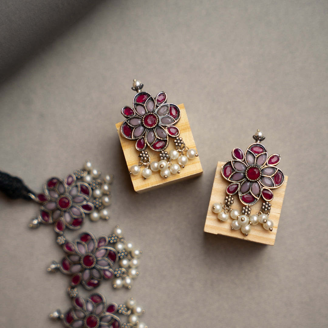 ATHENA BIJOUX PREMIUM SEMI HANDMADE ANTIQUE FAUX SILVER NECKPIECE/NECKLACE EARRINGS NL217