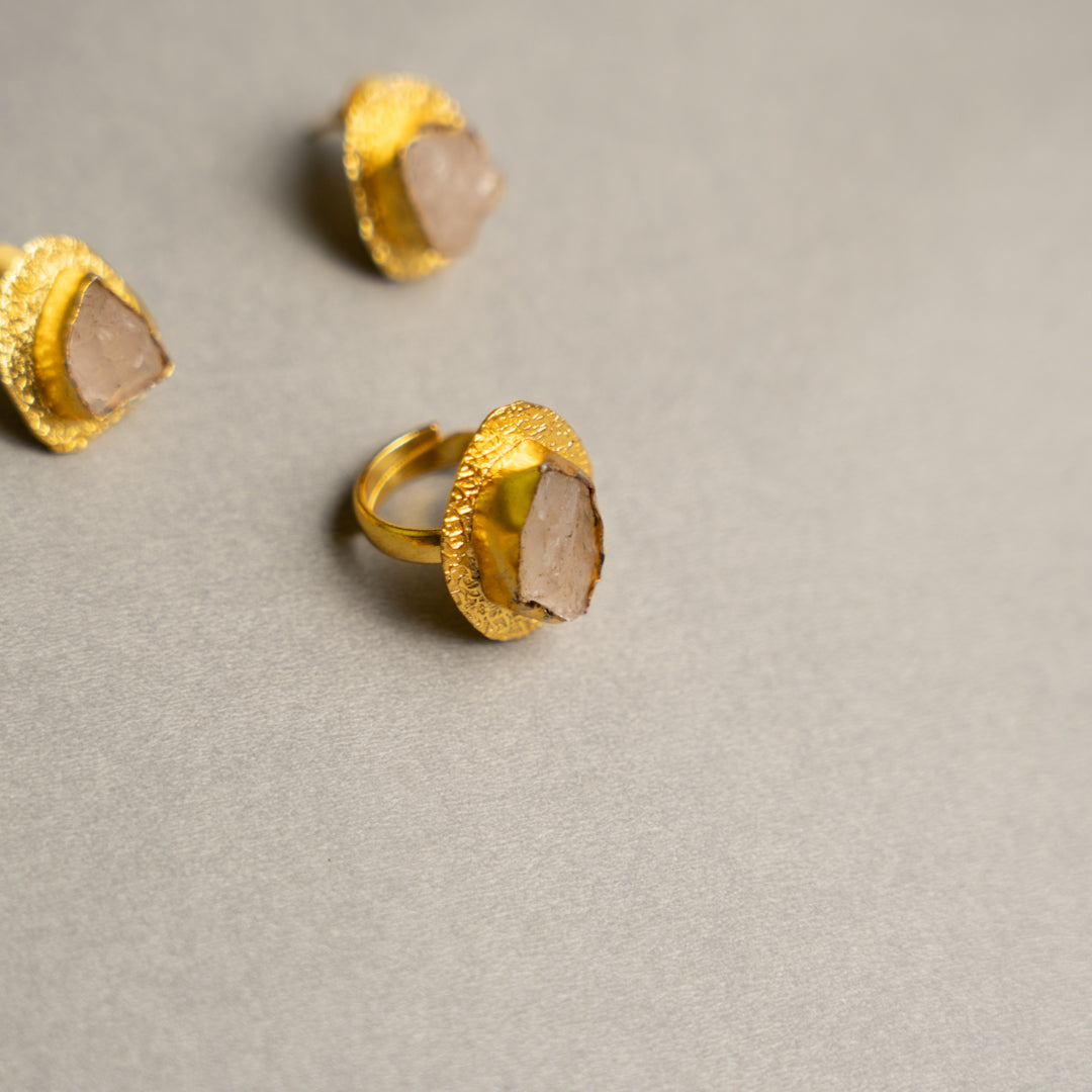 PETITE THAMIZHACHI BIJOUX EXCLUSIVE AND PREMIUM RAW STONES AND MOP HANDMADE GOLD TONED NECKPIECE/NECKLACE, BRACELET CUFF, RING WITH EARRING SET NL146