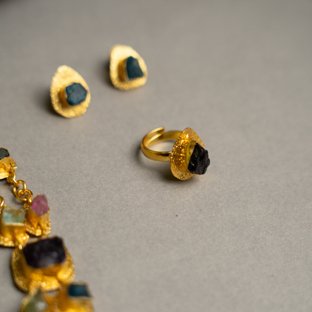 PETITE THAMIZHACHI BIJOUX EXCLUSIVE AND PREMIUM RAW STONES AND MOP HANDMADE GOLD TONED NECKPIECE/NECKLACE, BRACELET CUFF, RING WITH EARRING SET NL146
