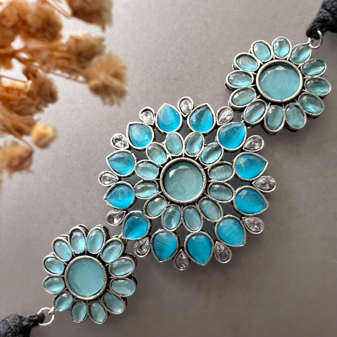 RICHU SILVER LOOK ALIKE RAW AND RUSTIC SEMI HANDMADE STATEMENT CHOKER / NECKPIECE CH56