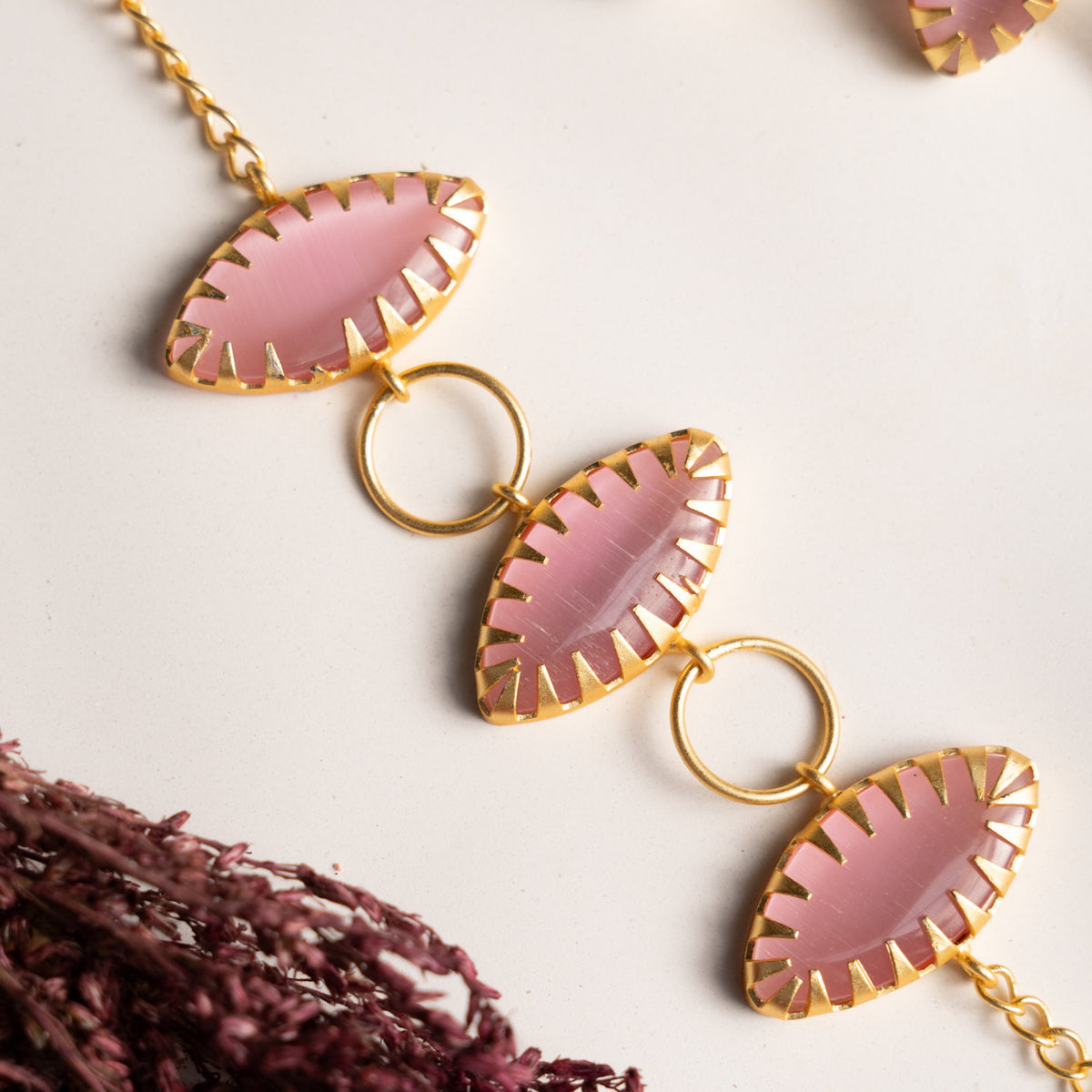 NAOMI GOLD TONED HANDMADE HAND HAMMERED CHOKER EARRINGS OF19