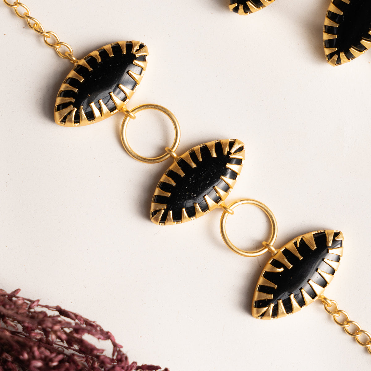 NAOMI GOLD TONED HANDMADE HAND HAMMERED CHOKER EARRINGS OF19