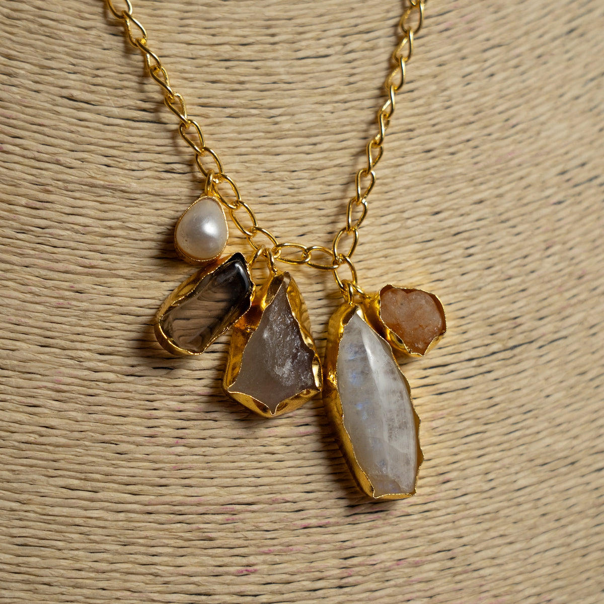 GRACE RAW AND POLISHED STONE HANDMADE NECKPIECE/NECKLACE WITH EARRING NL271