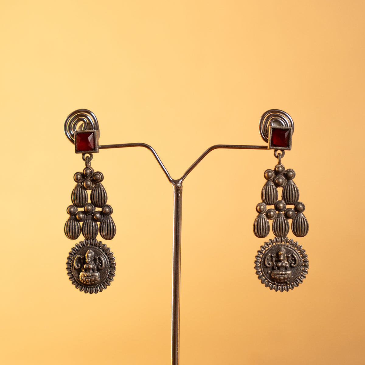 VASHTI TEMPLE SEMI HANDMADE ANTIQUE NECKPIECE/NECKLACE WITH EARRING NL285