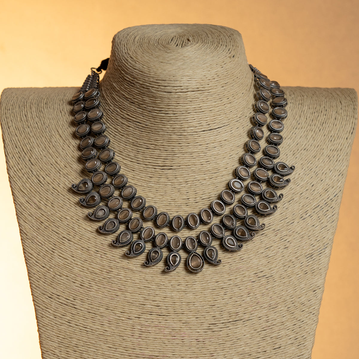 NORA FAUX SILVER PREMIUM SEMI HANDMADE ANTIQUE NECKPIECE/NECKLACE WITH EARRING NL282