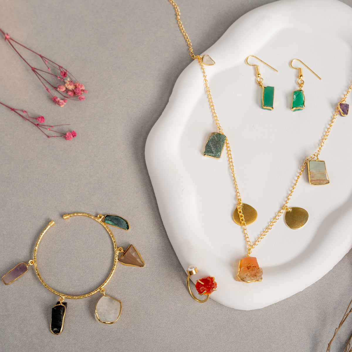 ZOEY GOLD TONED HANDMADE HAND HAMMERED NECKLAC EARRINGS BANGLE CUFF AND RING OF13