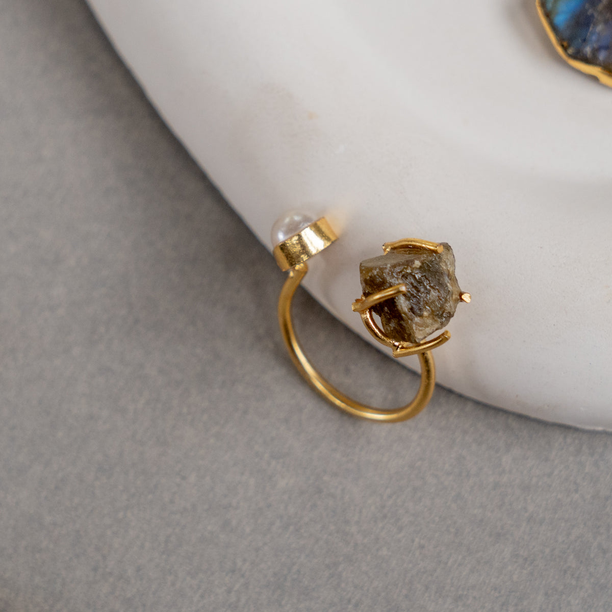 ZOEY GOLD TONED HANDMADE HAND HAMMERED NECKLAC EARRINGS BANGLE CUFF AND RING OF13