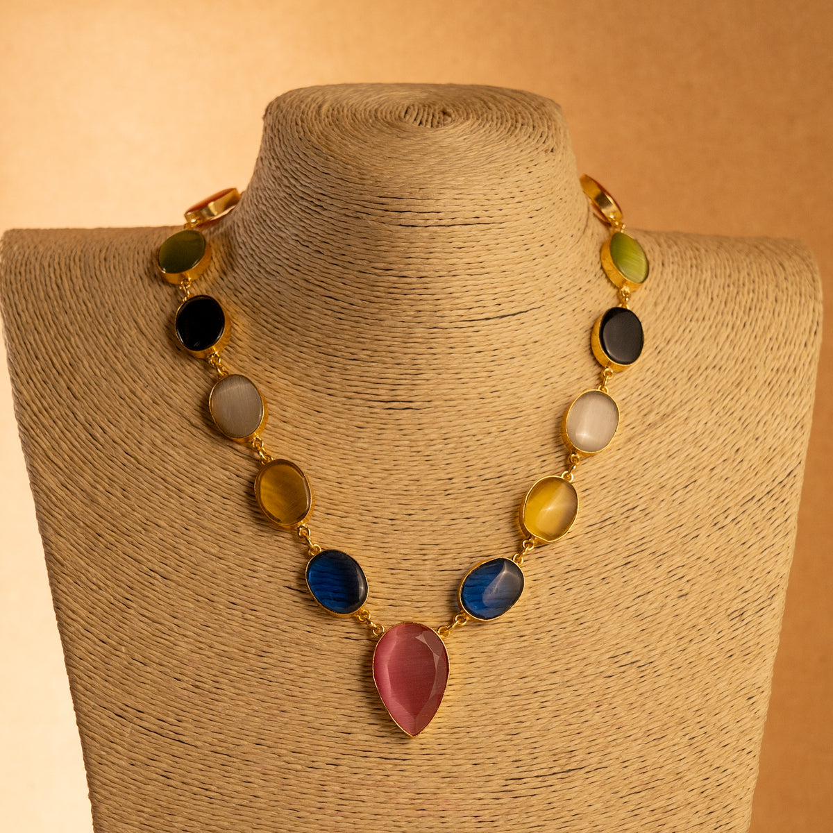 MOLE HANDMADE BIJOUX PREMIUM AND BIJOUX EXCLUSIVE MONALISA NECKLACE/ NECKPIECE NL32