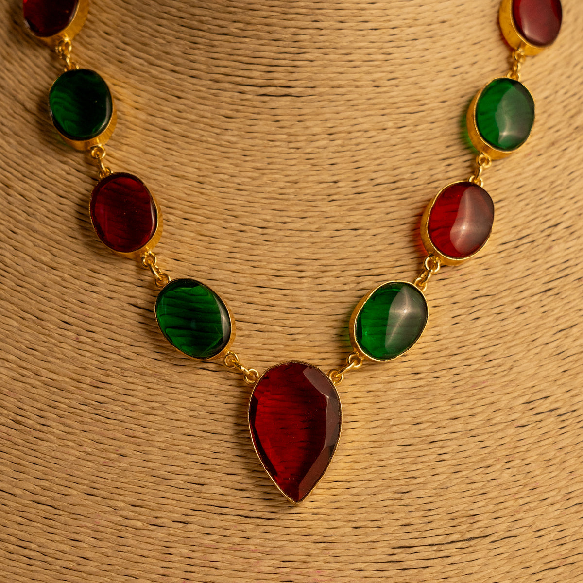 MOLE HANDMADE BIJOUX PREMIUM AND BIJOUX EXCLUSIVE MONALISA NECKLACE/ NECKPIECE NL32