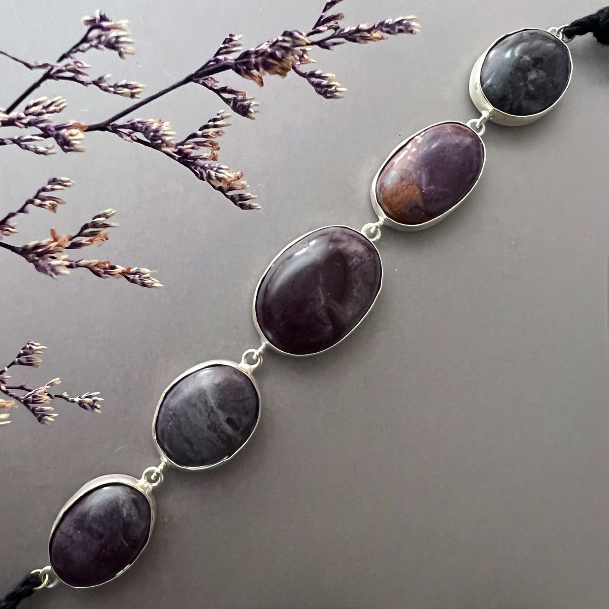 MADELYN BIJOUX PREMIUM AND EXCLUSIVE NATURAL STONE HANDMADE CHOKER CH374