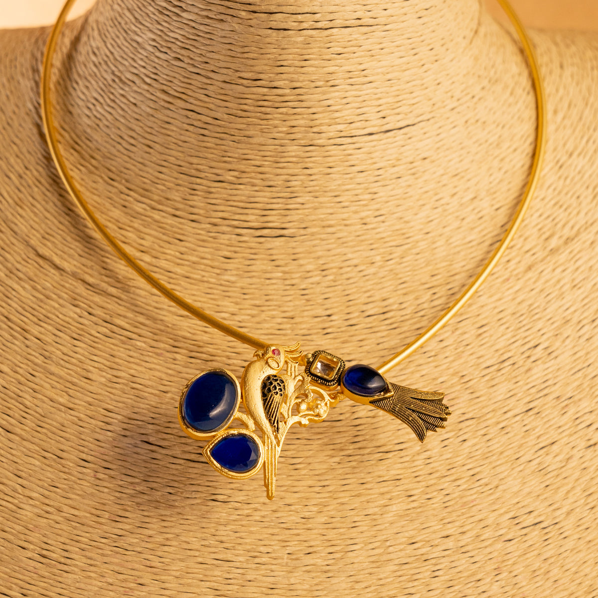 ANUHA HANDMADE HAND HAMMERED ANTIQUE NECKPIECE/NECKLACE/HASLI NL18